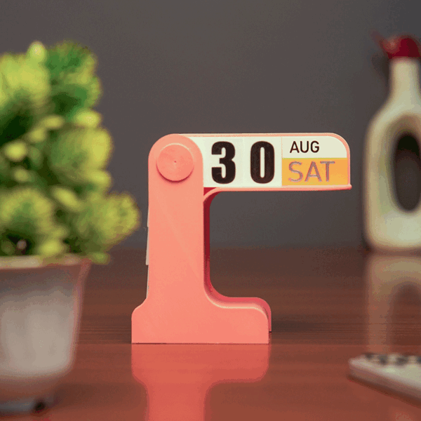 FlipDate Retro Perpetual Desk Calendar